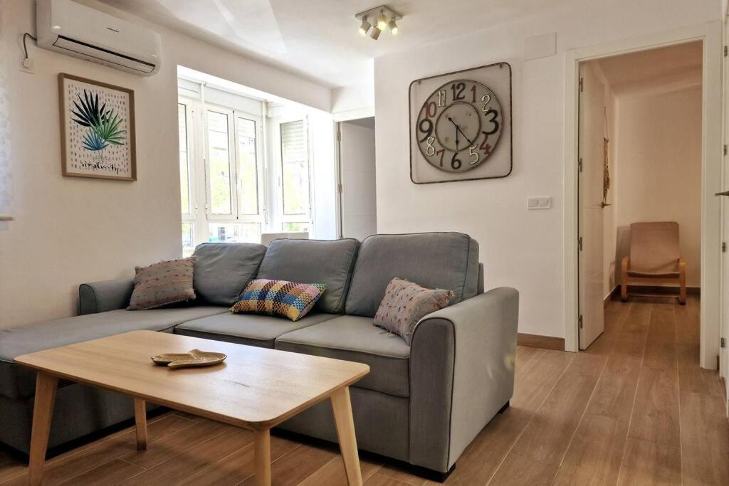 Moderno Apartamento Sevilla Zona Nervion. Wifi/Ac Exterior photo